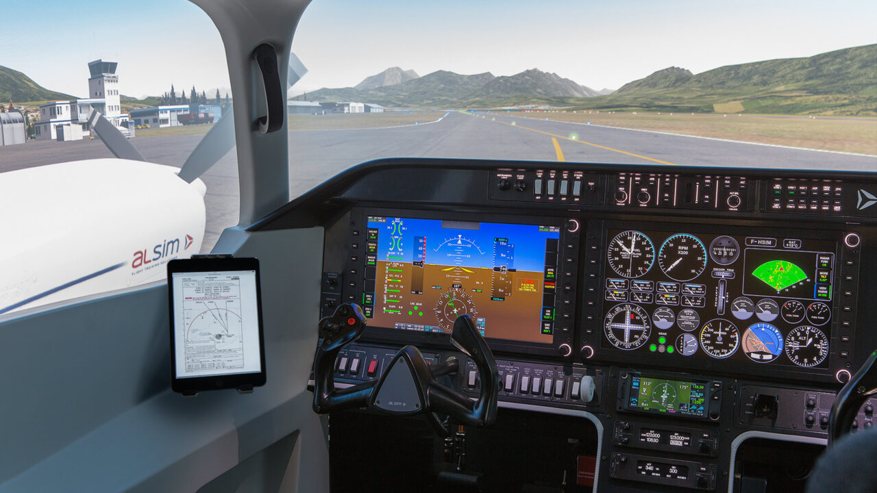Flight Sim Instruments Monitor AVweb Feature at EAA AirVenture 2024