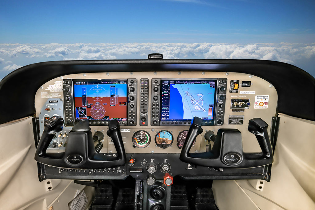 Instrument panel of a Cessna 172 Skyhawk in the Cirrus Aviation fleet